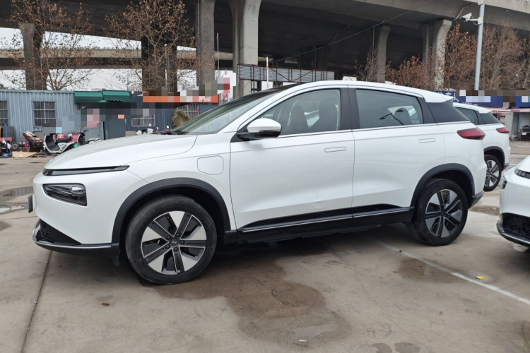 小鹏G3 2022款 G3i 460G车身外观4