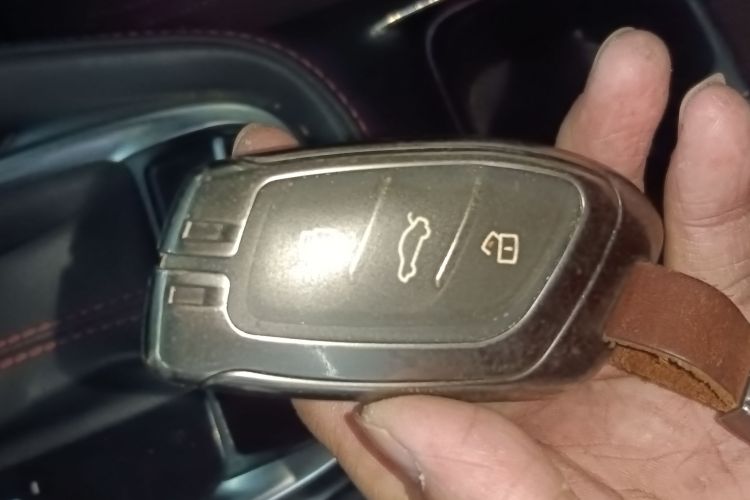 名爵ZS 2020款 180DVVT 自动Lite中控内饰11