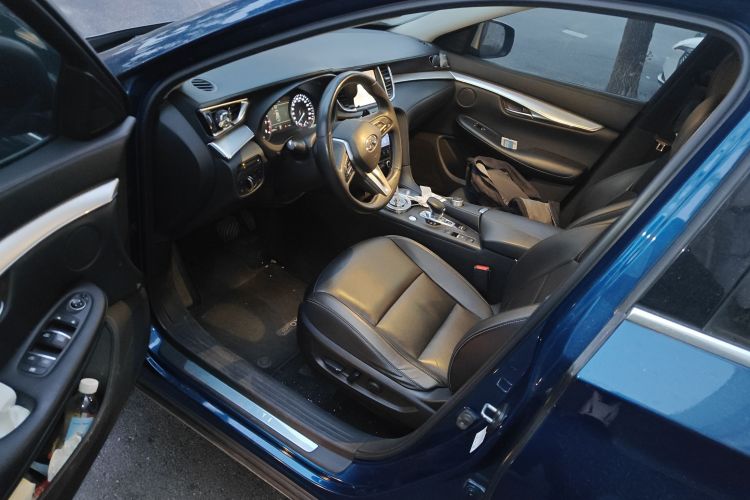 英菲尼迪QX50 2018款 2.0T 两驱时尚版中控内饰7003