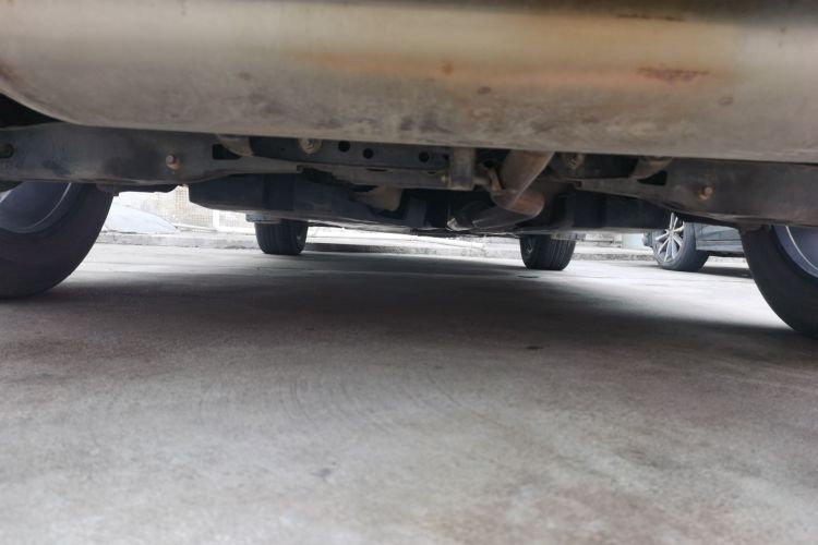 丰田 威兰达 2020款 2.0L CVT两驱豪华版局部细节9009