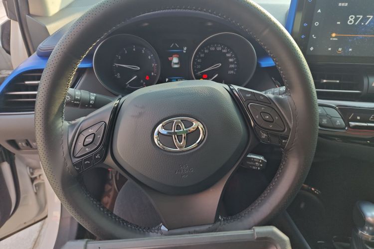丰田C-HR 2021款 2.0L 豪华版中控内饰13
