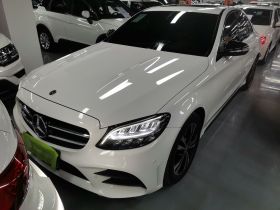 奔驰C级 2019款 C 260 运动版