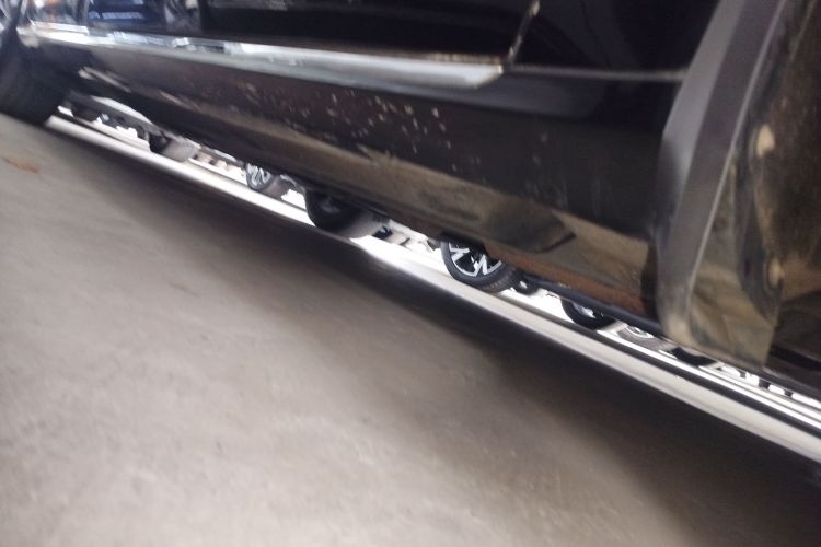 红旗H7 2019款 2.0T 旗舰版局部细节9001