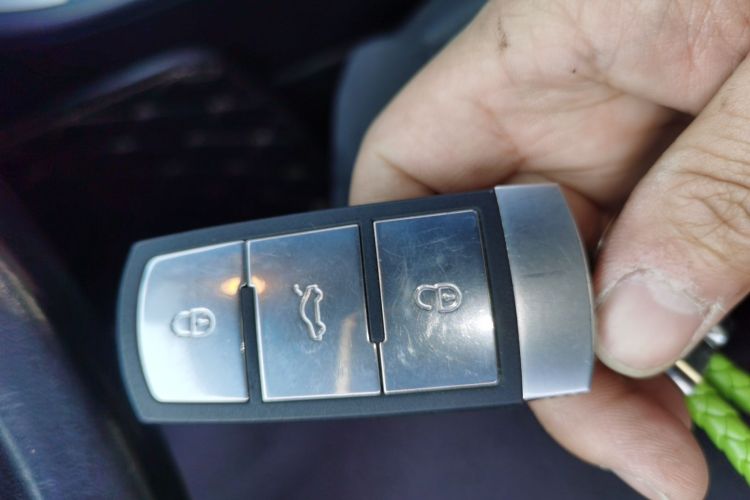 一汽-大众CC 2016款 2.0TSI 豪华型中控内饰7001