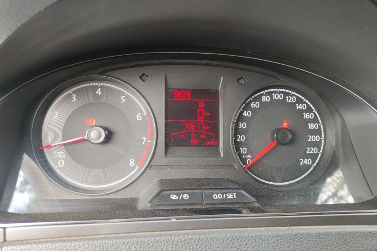 大众 桑塔纳 2016款 1.6L 手动舒适版中控内饰14