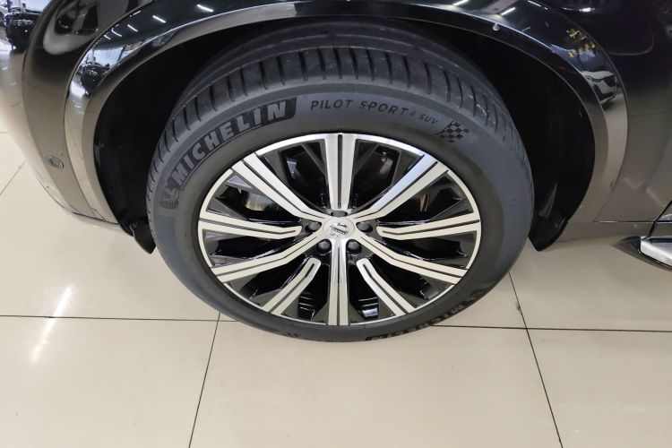 沃尔沃XC90 2022款 B6 智雅豪华版 7座车身外观6007