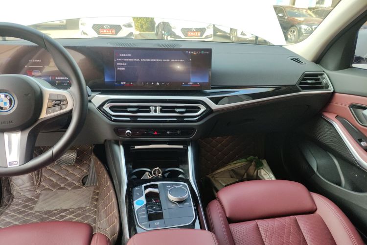 宝马i3 2022款 eDrive 35 L中控内饰16