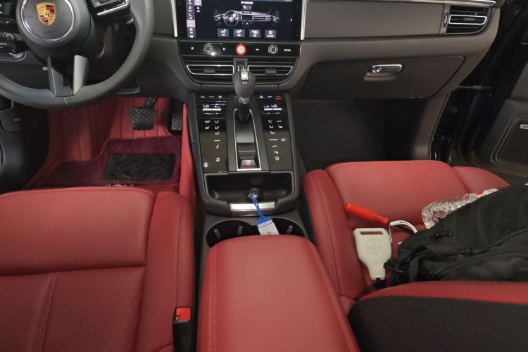 保时捷 2022款 Macan 2.0T中控内饰18