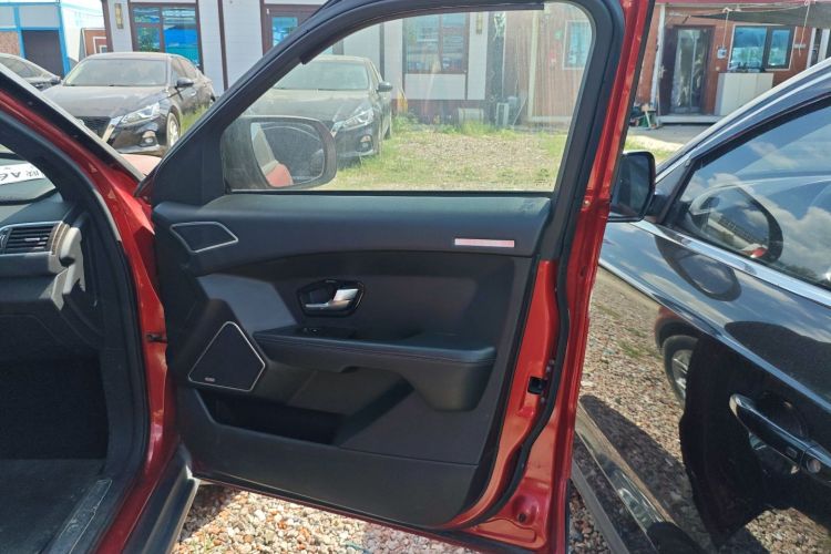 陆风X7 2015款 2.0T 全景尊贵版中控内饰7005