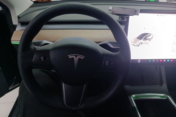 特斯拉 Model 3 2021款 标准续航后驱升级版中控内饰13