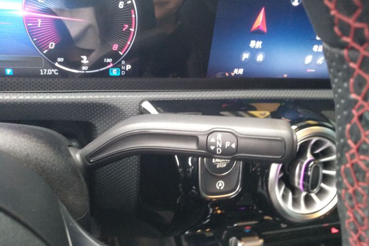 奔驰A级 2024款 改款 A 200 L 时尚型局部细节18