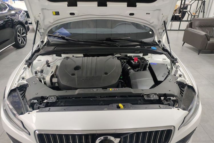 沃尔沃S60 2024款 B4 智远豪华版机舱底盘24