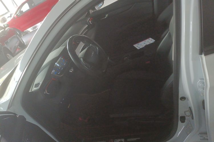 东风风神 奕炫 2024款 1.5L 自动劲速版中控内饰19