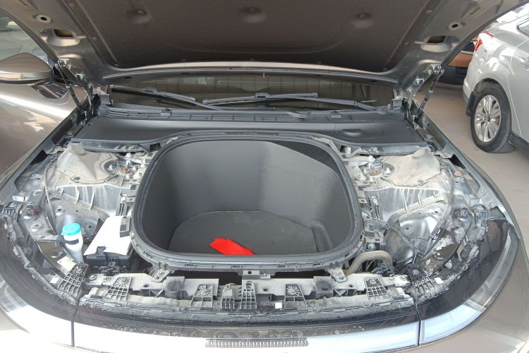 小鹏P7 2020款 670N局部细节24