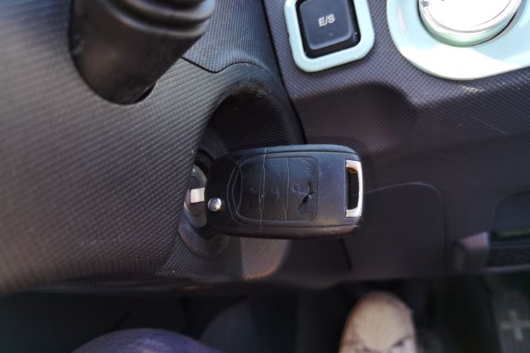 五菱汽车 宏光MINIEV 2021款 马卡龙时尚款 磷酸铁锂中控内饰7001