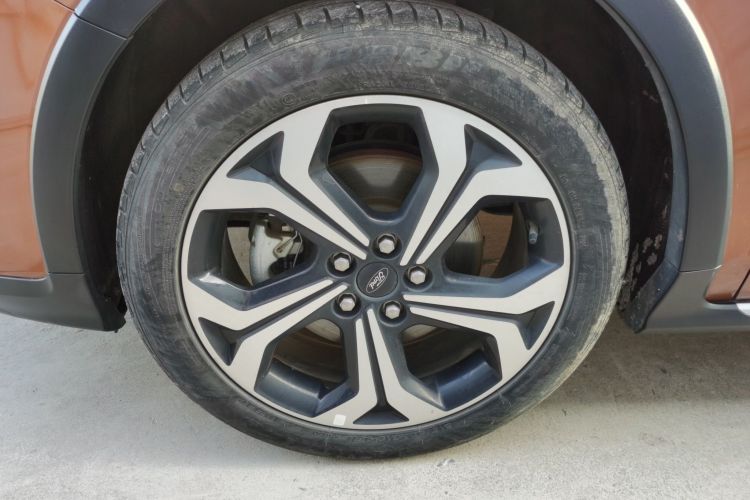 福特 福克斯 2021款 猎装版 EcoBoost 180 自动猎潮型车身外观6007