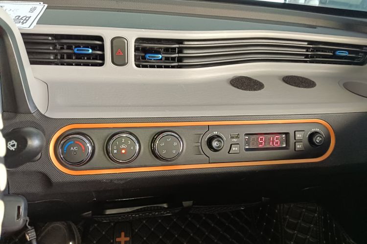 五菱汽车 宏光MINIEV 2020款 悦享款 磷酸铁锂局部细节16