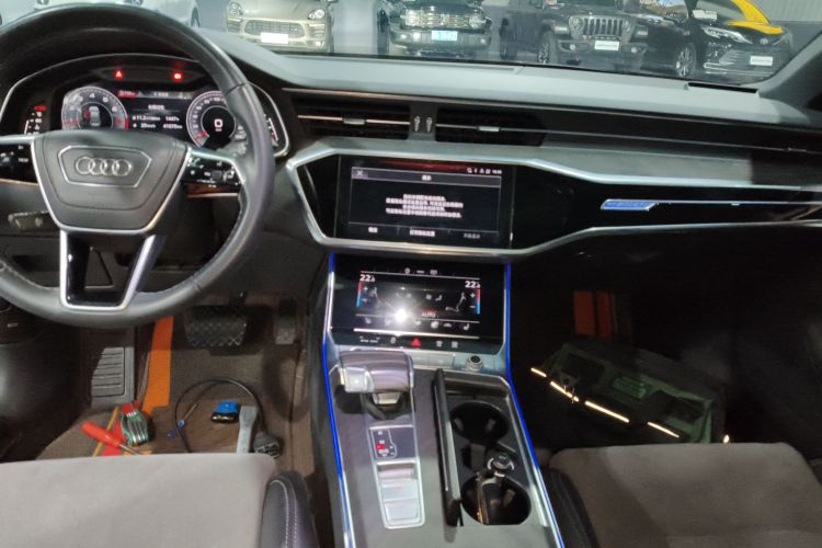 奥迪A6L 2023款 改款 45 TFSI quattro 臻选动感型局部细节16