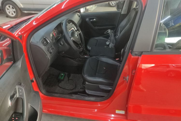 大众 Polo 2016款 1.6L 自动舒适型局部细节19