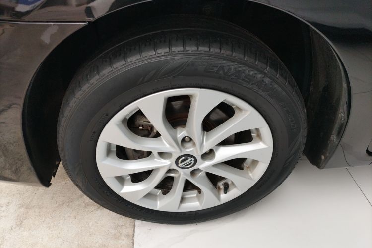 日产 轩逸 2021款 经典 1.6XL 手动豪华版车身外观6007