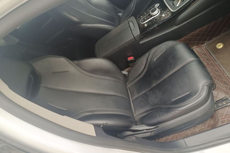 比亚迪 秦PLUS 2021款 EV 400KM 豪华型局部细节41