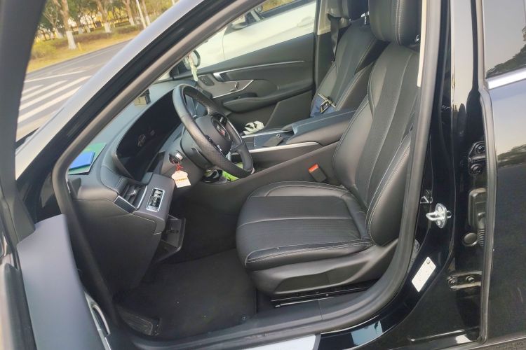 别克 君越 2023款 28T 越尊版中控内饰19