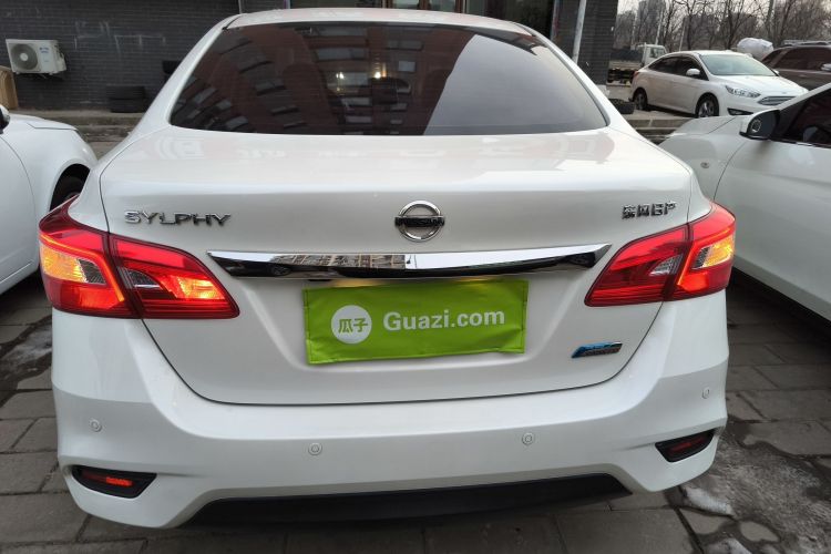 日产 轩逸 2018款 1.6XV CVT尊享版车身外观6