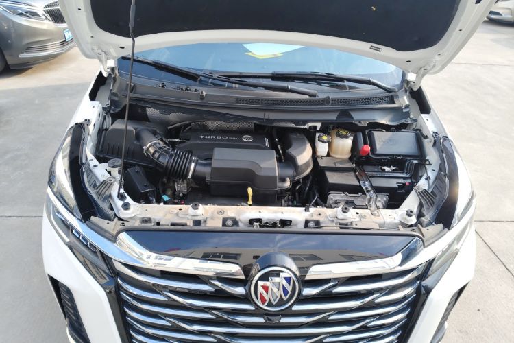 别克GL8 2023款 陆上公务舱 舒适型机舱底盘24