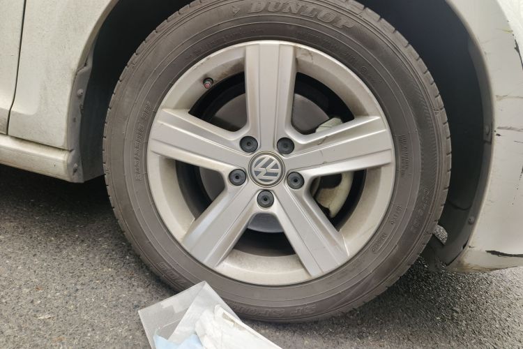 大众 高尔夫 2016款 1.6L 自动舒适型车身外观10