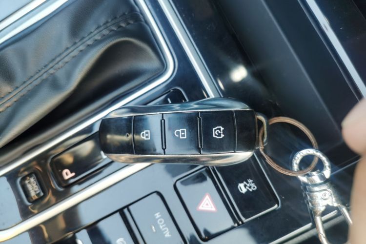 东风风光 风光ix7 2020款 2.0TGDI 自动两驱都市豪华版中控内饰11