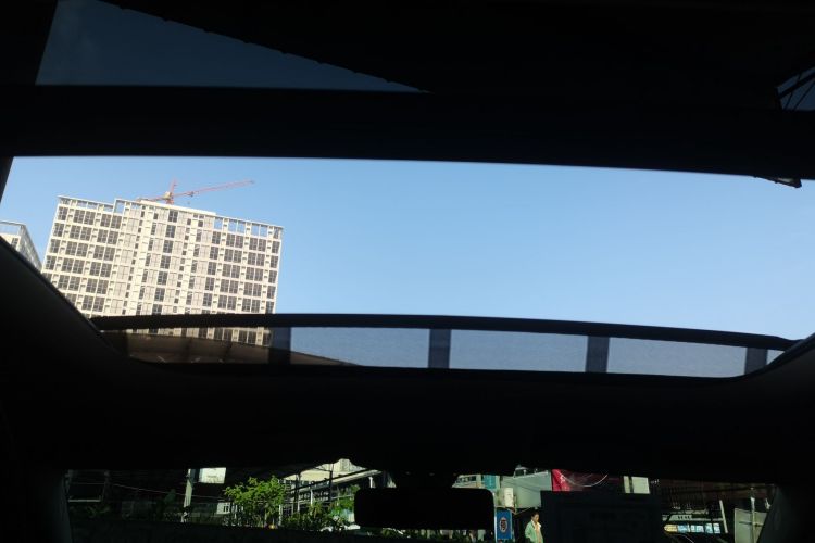 奔驰E级 2019款 改款 E 300 L 运动豪华型局部细节22