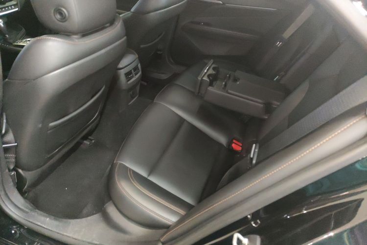 凯迪拉克CT4 2021款 28T 尊贵型中控内饰21