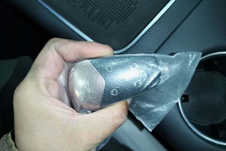 岚图汽车 岚图梦想家 2025款 PHEV 四驱旗舰鲲鹏版中控内饰11