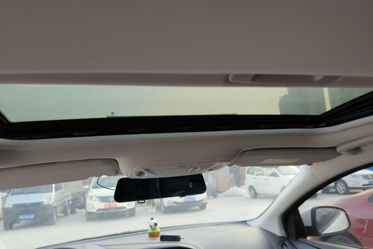 福特 福克斯 2018款 两厢经典 1.6L 自动风尚型智行版中控内饰22