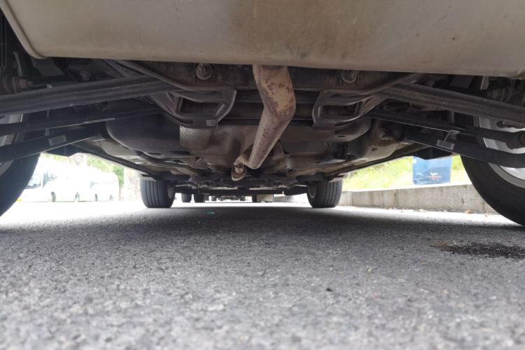 Jeep 指南者 2021款 220T 自动领先版局部细节9009