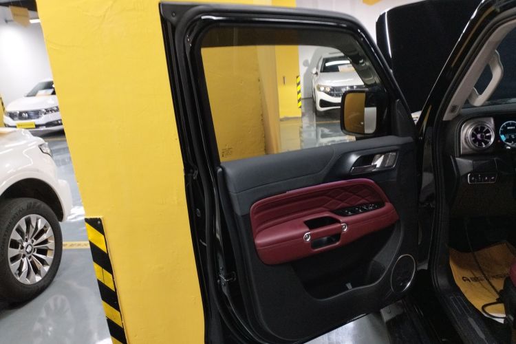 坦克300 2024款 2.0T 征服者中控内饰47