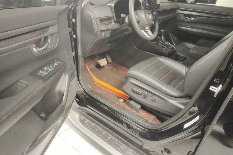 本田CR-V 2024款 240TURBO 两驱锋尚版 5座中控内饰20