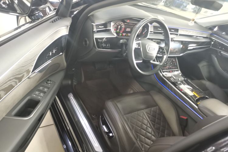 奥迪A8 2021款 A8L 50 TFSI quattro 舒适型中控内饰20