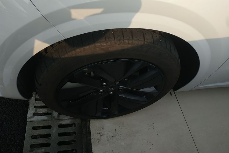 理想汽车 理想L6 2024款 Pro车身外观6007