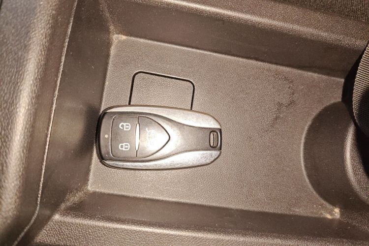 大运 悦虎 2023款 300 标准版中控内饰11