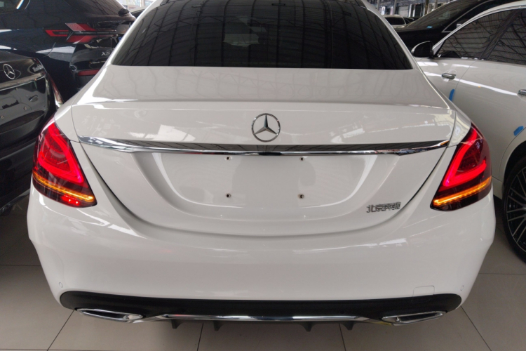 奔驰C级 2021款 C 260 L 运动版车身外观6