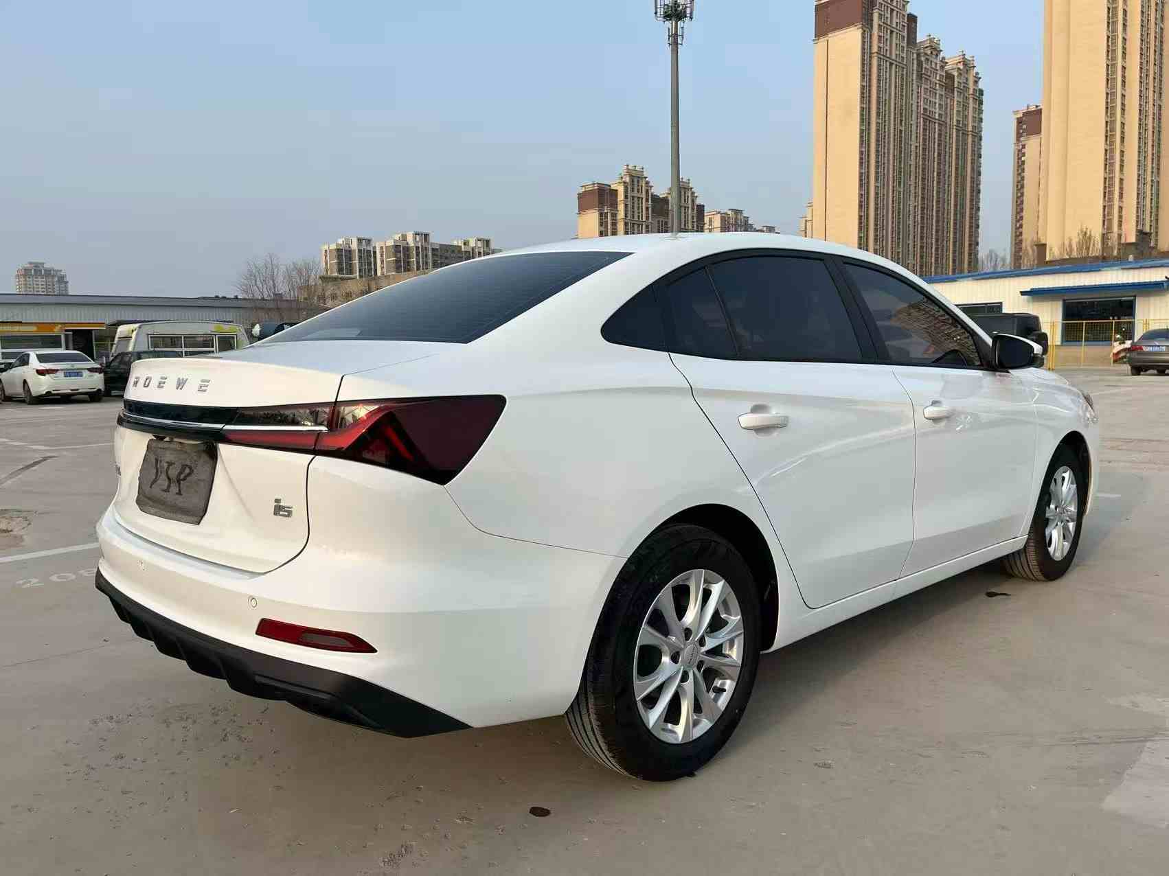 荣威i5 2026款 1.5L 手动舒享版(5)