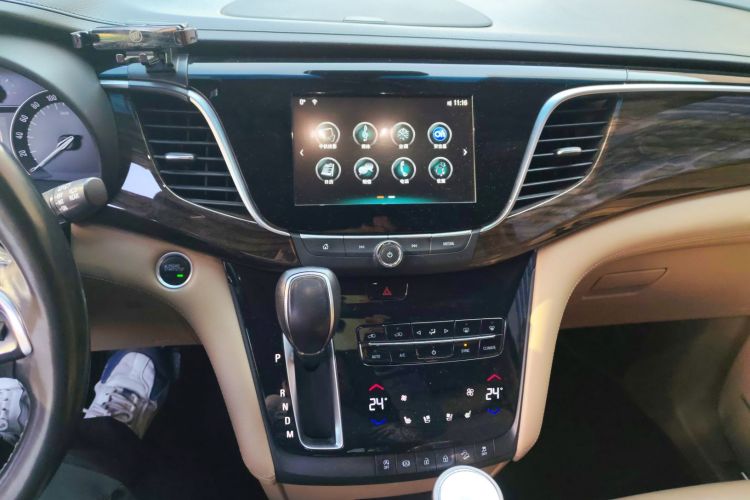 别克GL8 2017款 ES 28T 旗舰型 国V中控内饰16