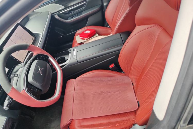 小鹏P7 2021款 480G中控内饰19