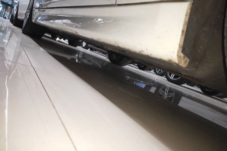 宝马3系 2017款 320Li M运动型局部细节9001