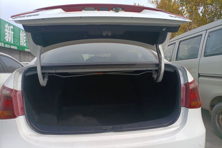 东风风神E70 2023款 500 智行版 磷酸铁锂 48.6kWh 110kW机舱底盘23