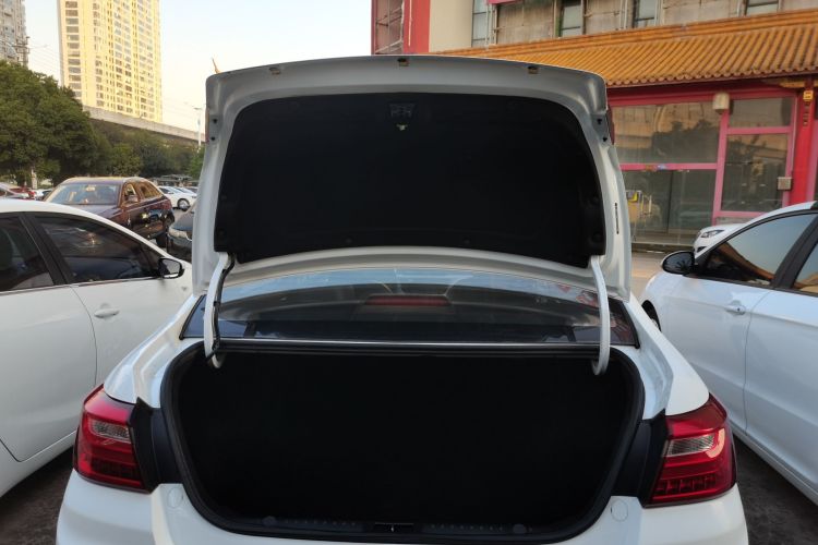 吉利汽车 远景 2019款 升级版 1.5L CVT豪华型 国VI机舱底盘23