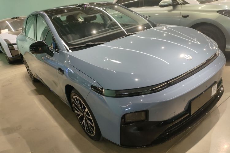 零跑汽车 零跑B01 2025款 550激光雷达版车身外观3