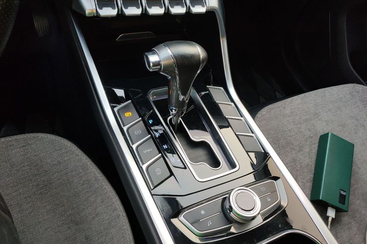 福特 2020款 领界S EcoBoost 145 CVT铂领型局部细节18