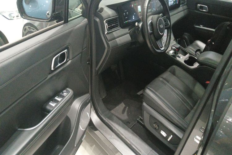 理想汽车 理想ONE 2020款 增程6座版中控内饰20